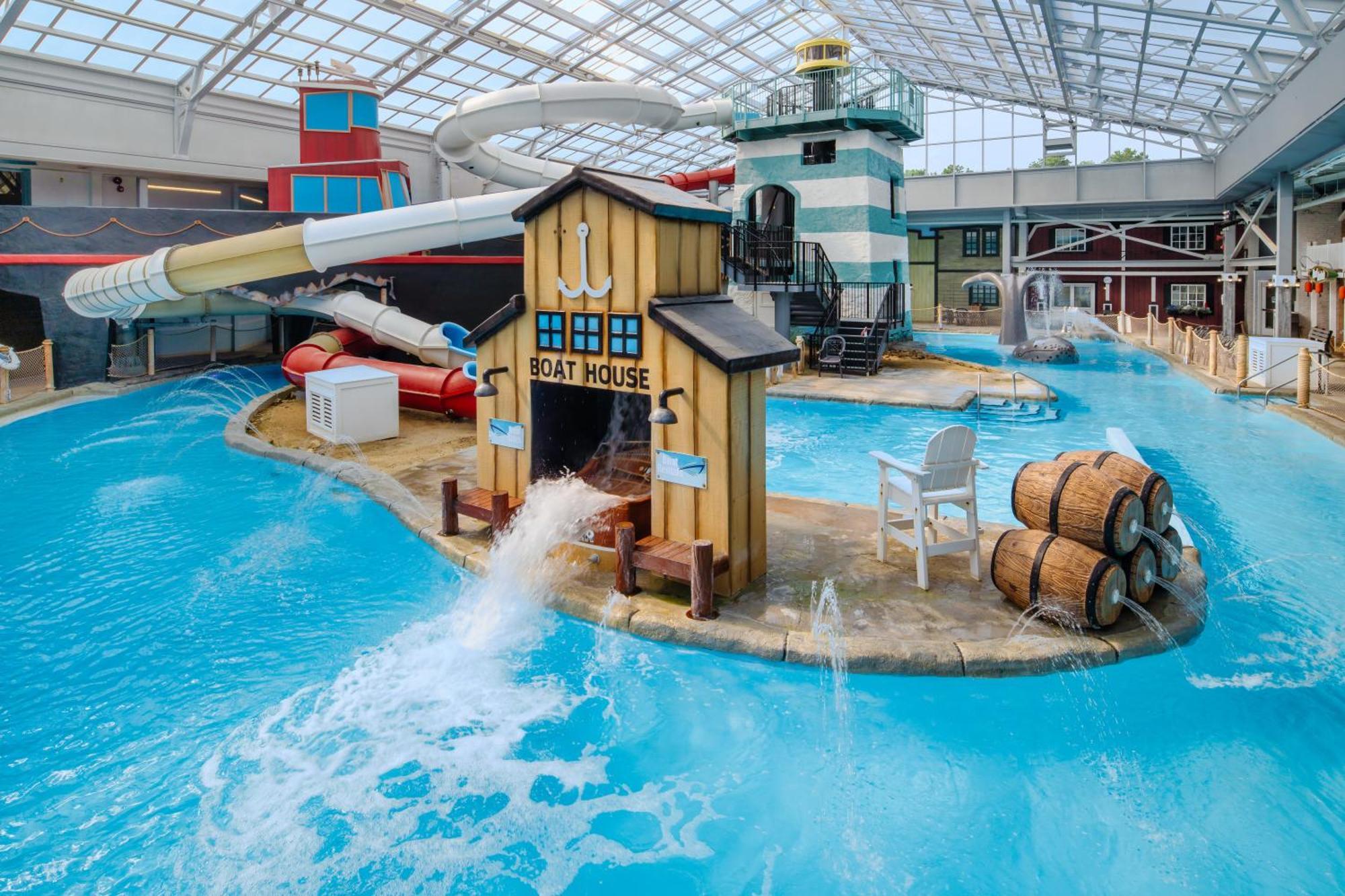 Margaritaville Resort Cape Cod Hyannis Exterior photo